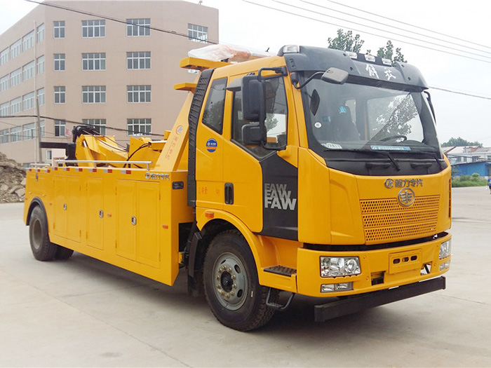 解放單橋一托一清障車(chē)