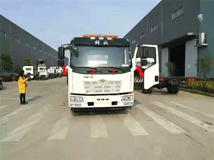 解放J6一拖二平板清障車(chē)