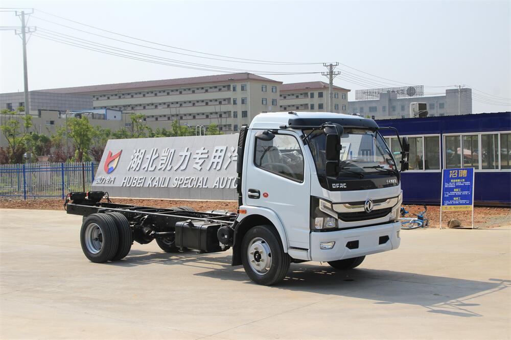 東風大多利卡（3800，朝柴170）國六內飾照片圖