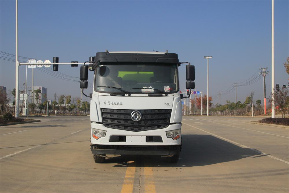 東風專底D3L 后八輪（康機230）國六  內(nèi)飾照片圖