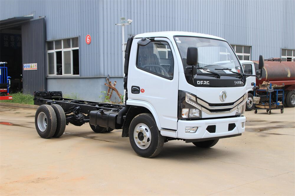 東風小多利卡（3308，全柴115）國六 內飾照片圖